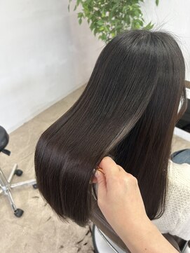 ラヴィリス バイ レム(Raviliss by rem) ラベンダーカラー×UPTOGLOSS