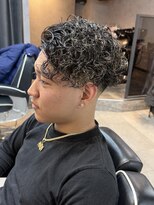 ヴィ 大宮(Vii) フェード/メンズ/大宮/ツイストスパイラル