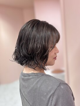 ルーム シンサイバシ(room shinsaibashi) 【room心斎橋/竹田鈴花】ボブ × パーマでオシャレな印象に◎