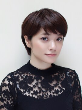 メイクス 表参道(MAKE'S omotesando) 耳かけだけでキマる、シンプルなシルエットショート