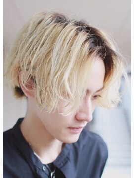 シン(syn) スパイラルパーマ/ツイストスパイラルパーマ/波巻きパーマ