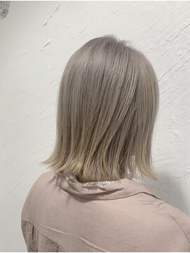 アンジー(Anzie) プラチナベージュ