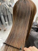 エスカーラ 表参道(THE ESCALA)&nbsp;@aidaman321/ゆるふわロング/センターパート/スイートAライン/