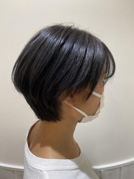 ネオリーブソラ 相模大野店(Neolive sola) 丸みショート/ネイビーカラー