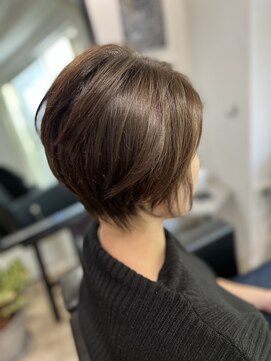 ツムグ 代官山店(TUMUGU) 大人ショートボブ×白髪ぼかしアッシュカラーブルージュ×代官山