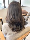 ブリーチなし透明感カラーアッシュベージュ＊ゆる巻きセミロング