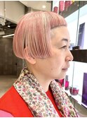 ショートボブ ペールピンク PEEKABOO 原宿