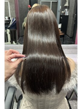 スライバイリアオオサカ(Sly By Ria OSAKA) 髪質改善/縮毛矯正/酸性ストレート【梅田】【大阪】