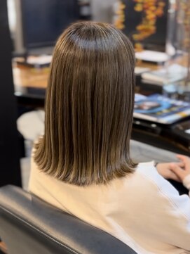 リム(Rim) 透明感ベージュハイライト×白髪ぼかし