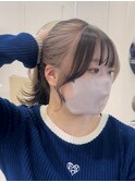 ”インナーカラーホワイトベージュポニーテール