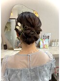 大人かわいいゆるふわシニヨン!結婚式ヘア