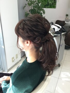 フォルテ 掛川店 編み込みポニテ