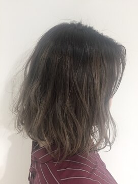 シーン 池袋(scene.) scene.【シーン】【池袋】根元が気にならないグラデーション