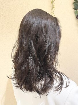 オリーブスバイネオリーブ(Olive's by neolive) コテ巻き風パーマ☆【新宿olive's by neolive】