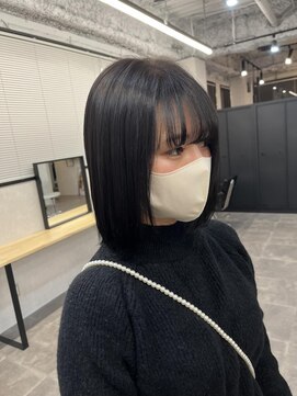 エル オオサカ 心斎橋店(L. OSAKA) ネイビーブラック_グレージュカラーボブウルフ_KO8