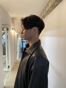 ガタカ(GATTACA) ぱつっとセンターパート