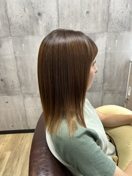 リプレイバイエクラート(REPLAY by ECLART) インナーが似合うミディアムストレート