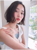 say.黒髪ボブルフネビージュ小顔ワンレン前髪なしショート外巻き
