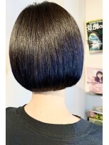 トンネルヘアー(Tunnel hair) ボブ