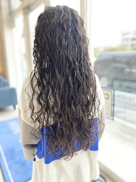 アンジュベイナハ (Ange Bay NAHA) キッズ×スパイラルパーマ