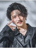 【大人の色気ヘア】センターパートかき上げヘア波巻きパーマ