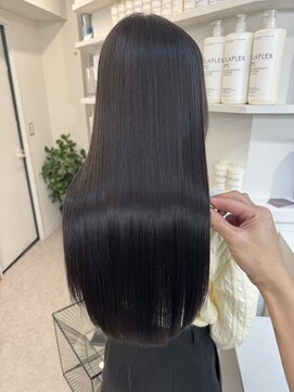 ペレ 栄 アネックス(PELE栄ANNEX) 韓国 くびれロング レイヤー ワンホンヘア 小顔前髪