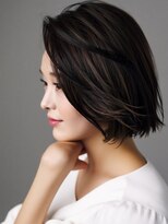 キヴィ(kivi) 艶さらストレート 自然な縮毛矯正×大人ミディアムボブ
