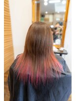 ヘアーメイク ダンス(hair make DANCE)&nbsp;リタッチ×インナーカラー ピンクが映えるロング