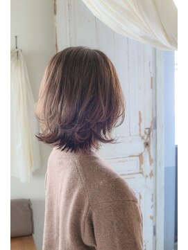 ホワイトルーム(White Room) 軽くて柔らかいレイヤーボブ♪