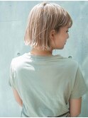王道切りっぱなし外ハネスタイル