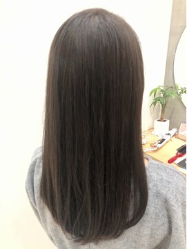 キラリ(kirari) 透明感×アッシュグレージュ