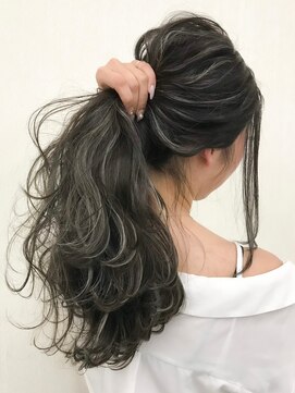 ヨロ 小岩(YOLO) ハイライトカラーミルクティーベージュケアブリーチダブルカラー