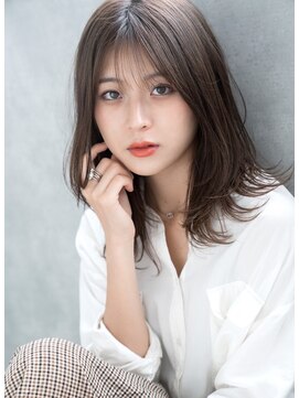 エレノア 立川北口(Eleanor) シンプルな外ハネ小顔ミディ♪