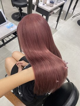 ラックスビー ウメダ 大阪梅田店(LUXBE UMEDA) ピンク暖色カラーケアブリーチロングヘアー