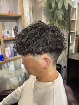 デルフィーノ ヘアーパフォーム(delfino hair perform)&nbsp;デルフィーノヘアーのVマッシュツイスパ