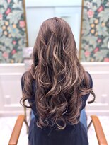 リケア 岸和田店(RECARE)&nbsp;くすみグレージュのハイライトカラー◎