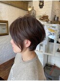 大人ショートカットモカブラウンウルフボブ