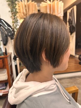 ヴェアリ 鷺沼(var y) ショートボブ