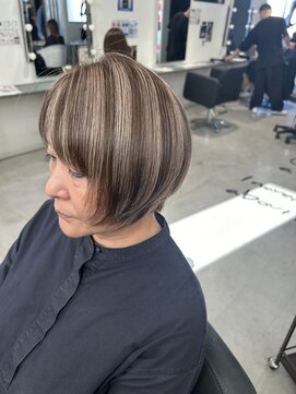 キング 高槻(K!ng) 縮毛矯正髪質改善ハイライトレイヤーカット高槻美容室エクステ