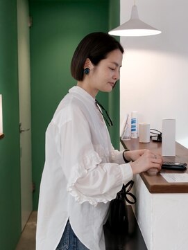 アナンダ(ananda) ミニボブ×暗髪ブラウン