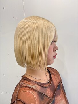 エスカーラ 町田(THE ESCALA) 20代30代ショート前髪あり前髪なし顔周りレイヤーカットオリーブ