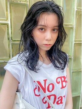 ラパンセヴェール(LA PENSEE VERT) 抜け感ロングヘア