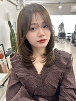 ポーチバイハニー オモテサンドウ(PORCH by HONEY omotesando)&nbsp;ミディアムレイヤーカットミルクティーブラウン1