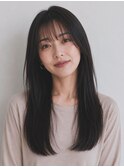大人女性に似合う、深みのあるブラウン