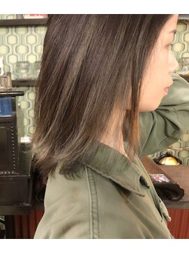 ロイ プラスアティック(roi ＋attic) ◆谷町六丁目美容室◇異空間美容室roi◆