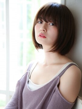 リア(Li'a by neolive) 大人ストレートボブ