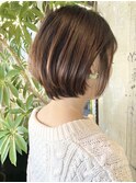 30代40代／長めショートボブ／艶カラー