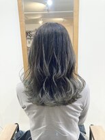 トランク ヘアー デザイン(tranq hair design) セミロングブリーチハイトーンシルバーバレイヤージュ