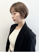 くびれボブ　外ハネ　センターパート　ダークブラウン　ツヤ髪