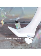 サロンオリジナル商品　INSTANT ICON ヘアオイルで施術後のヘアも徹底ケア